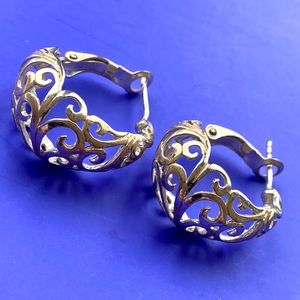 Jezlaine sterling silver open work hoop earrings